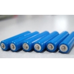 影響三元材料成本價格的兩大因素碳酸鋰和鈷。